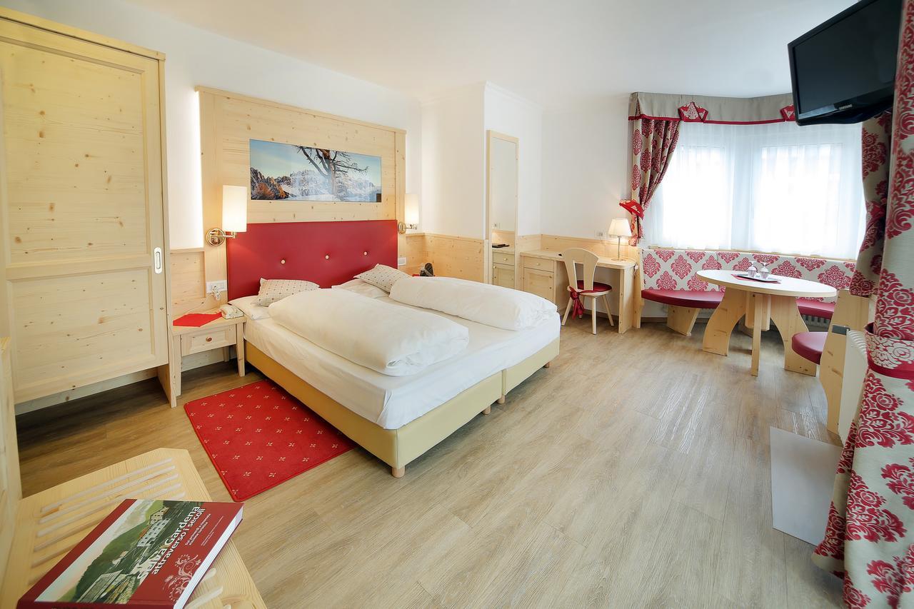 Astor Suites B&B Sëlva Buitenkant foto